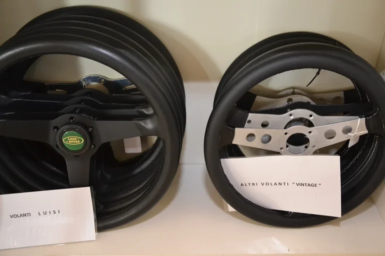 volanti luisi e altri vintage