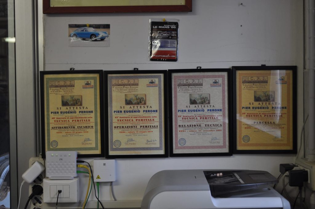 Attestati e certificati perito auto e moto d'epoca